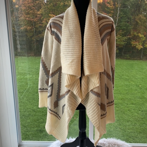 Roxy Southwest Aztec Sweater Shawl/ Cardigan - Picture 1 of 9